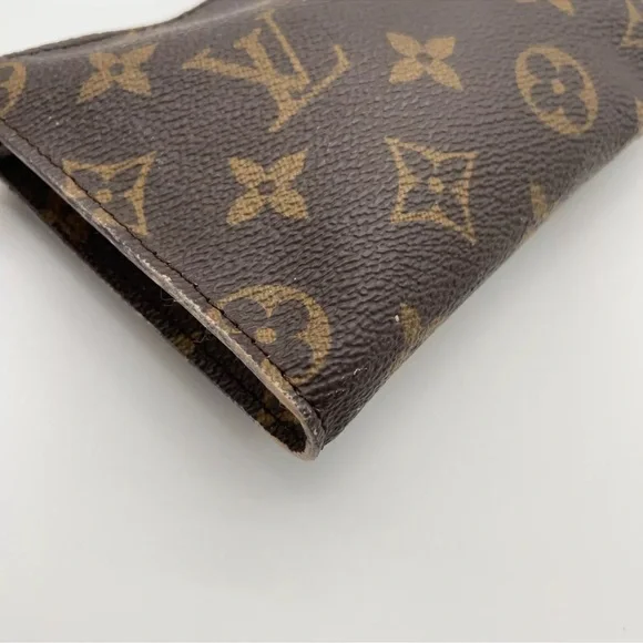 Authentic  Louis Vuitton Monogram Bucket Pouch PM W/Box - Picture 7 of 15